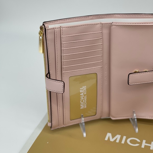 Michael Kors Ciara LG Satchel & Double Zip… - Picture 7 of 15